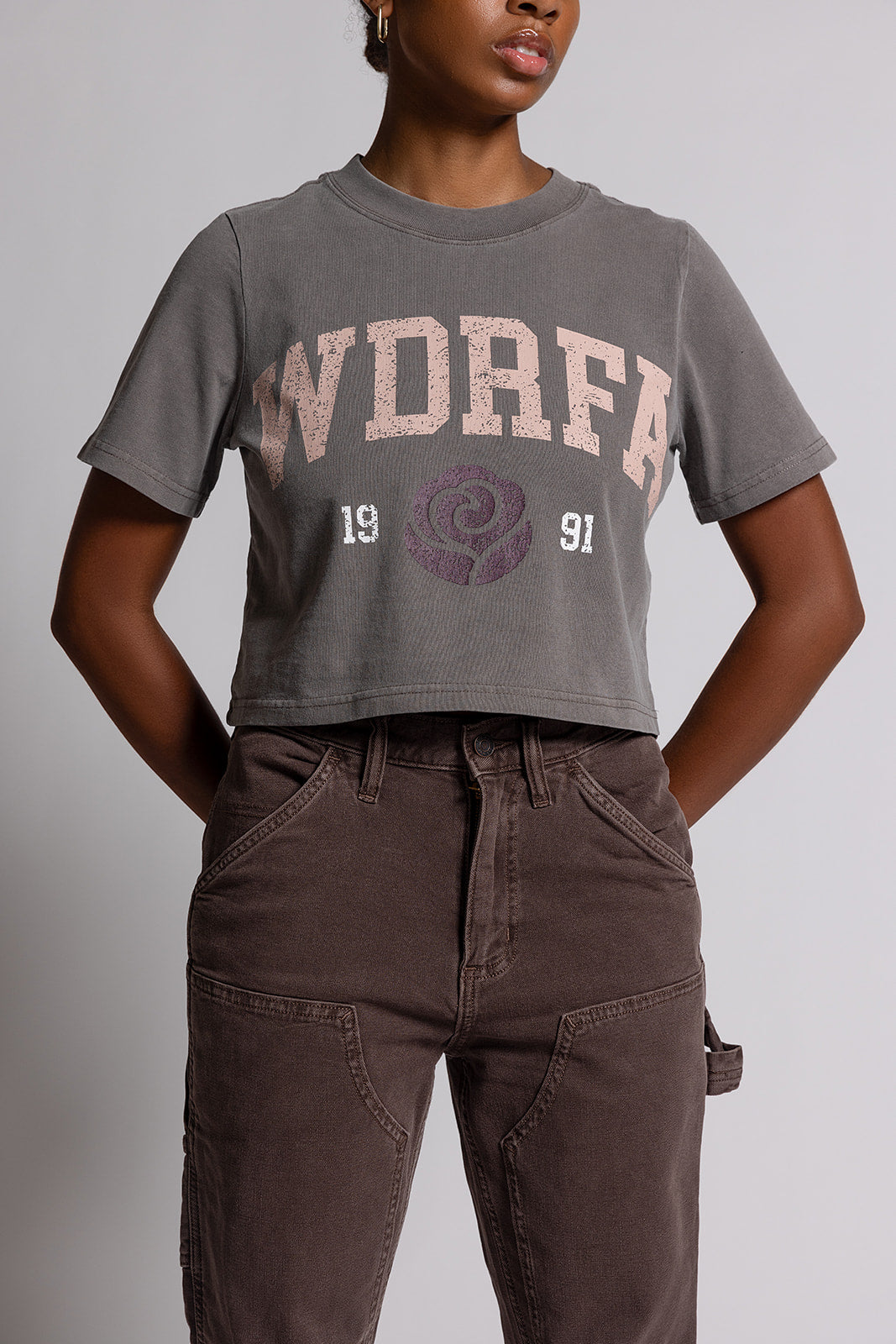 Women Rose 1991 Crop Tee Taupe