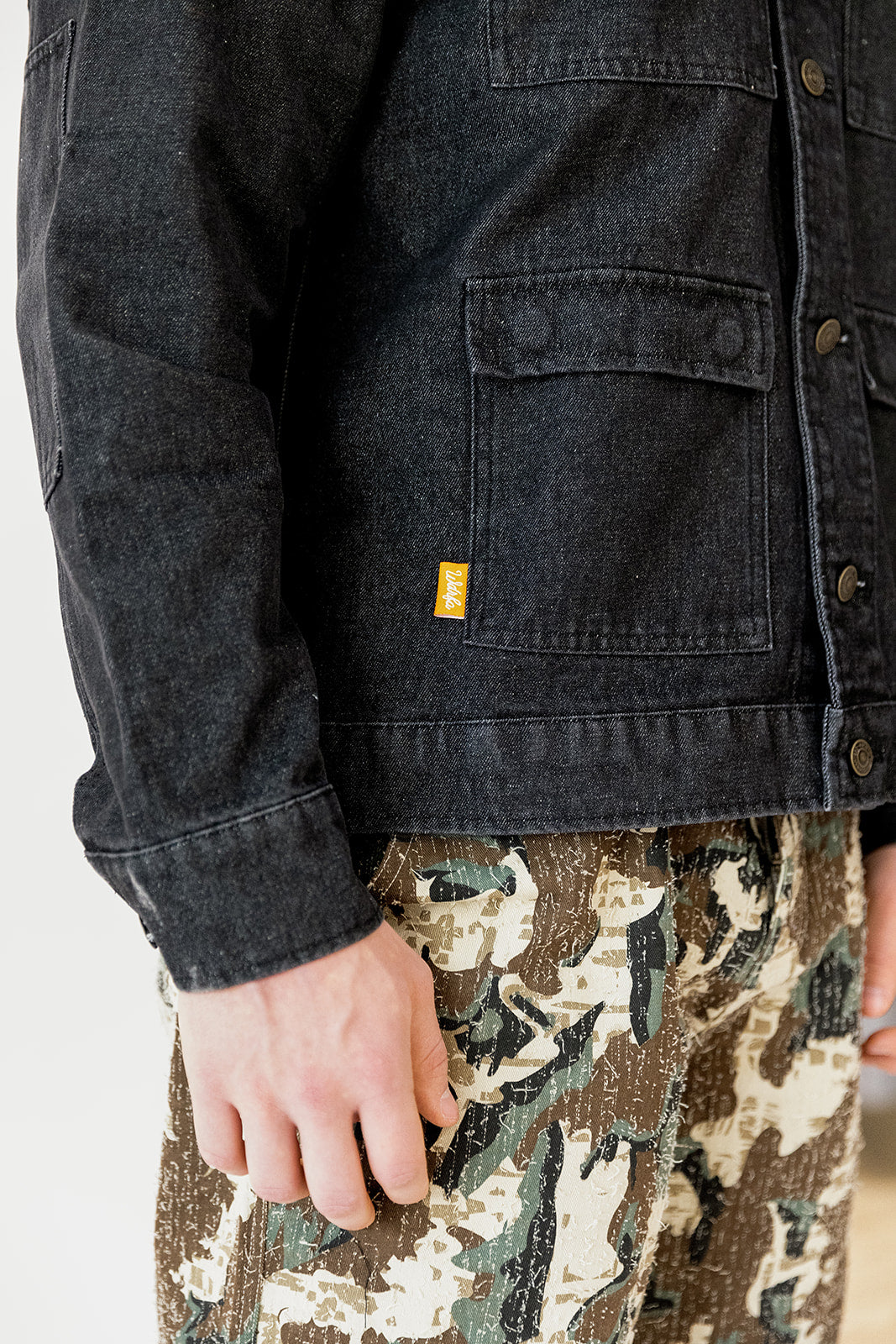 WDRFA Vintage 4-Pocket Denim Trucker Jacket - Black