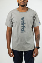 Load image into Gallery viewer, ATHLETIC DEPT. LOGO S/S TEE - GREY