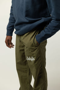 CHAINSTITCH SCRIPT NYLON PANT - OLIVE
